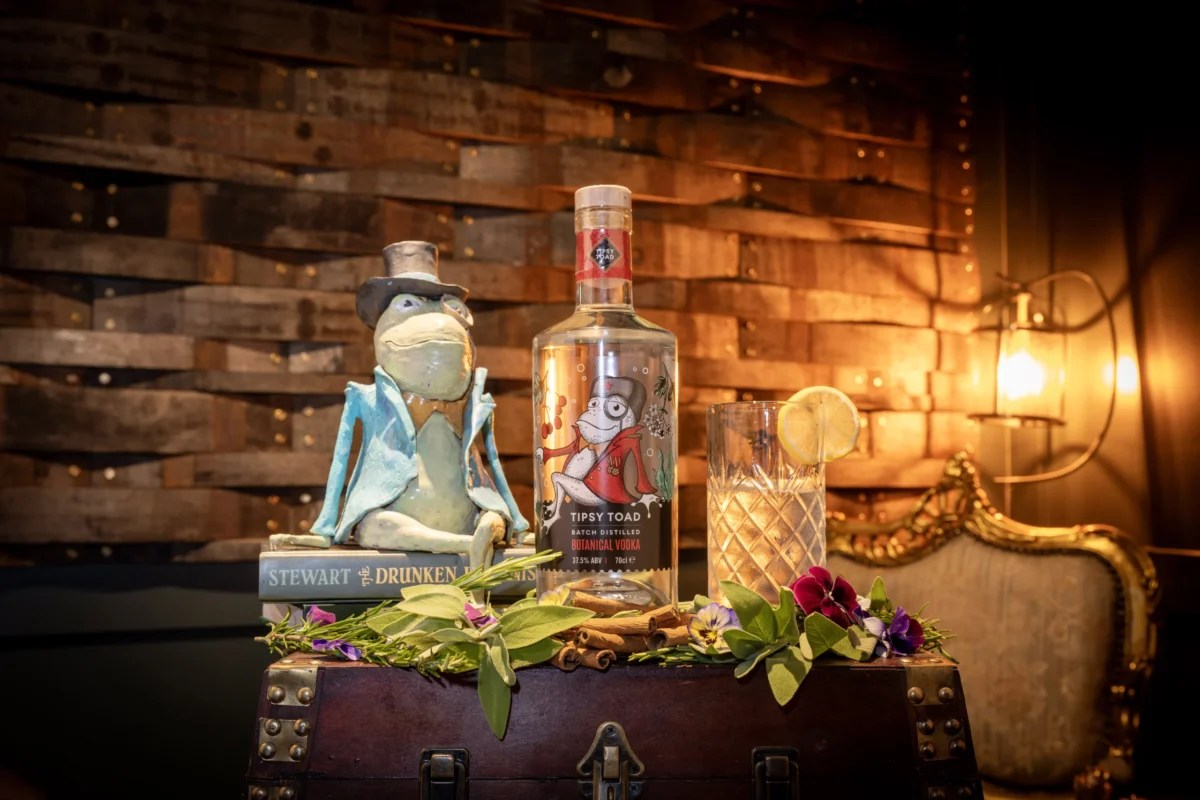 Botanical Vodka (70 Cle | 37.5% ABV) - Image 2